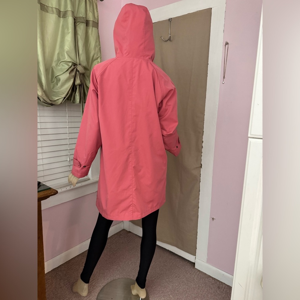 L.L. Bean Lightweight Jacket - Picture 3 of 15
